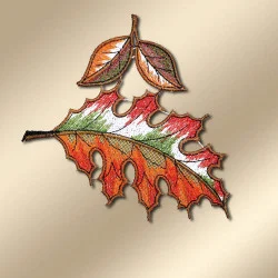 Anhänger Eichenblatt aus Plauener Stickerei