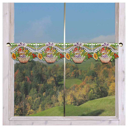 Feenhaus-Spitzengardine Herbst-Körbchen aus Echter Plauener Spitze am Fenster dekoriert Feenhaus-Spitzengardine Herbst-Körbchen aus Echter Plauener Spitze am Fenster dekoriert