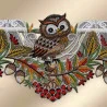 Feenhaus-Spitzengardine Herbst-Eule 17 cm hoch Plauener Spitze Detailansicht