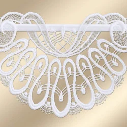 Klassische Feenhaus-Spitzengardine Elisa weiß 15 cm hoch Plauener Spitze Detailansicht