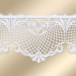 Spitzenkante Alina in weiß aus Plauener Stickerei Detailansicht