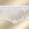 Spitzenkante Alina in weiß aus Plauener Stickerei Detailansicht