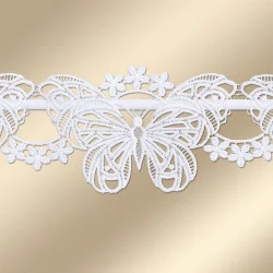 Scheibengardine Schmetterling in weiß aus Plauener Stickerei Detailansicht
