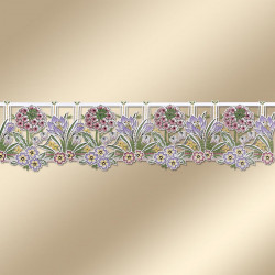 Dekorative florale Spitzenbordüre mit rosa, lila und gelben Blumen mit grünen Blättern auf einem beigen Hintergrund mit Farbverlauf. Das Design ist kompliziert und symmetrisch.