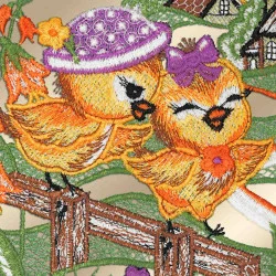 Fensterhänger Küken Detailbild Plauener Stickerei