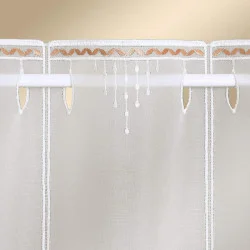 Scheibengardine Winterspaß mit besticktem Stangendurchzug