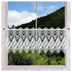 Moderne Kurzstore Loreta Beispielbild an der Scheibe