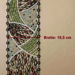 Spitzenschal Ribana in Kiwi Breite dargestellt