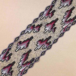 Spitzen-Stola Atsila Detailansicht Plauener Stickerei