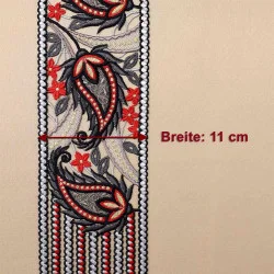 Spitzenschal Pakuna in Granat Breite dargestellt