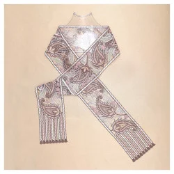 Spitzenschal Pakuna aus Plauener Spitze in Rosenholz