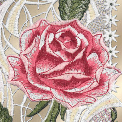 Fensterdeko Rose in rosa Detailbild Spitze