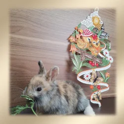 Fensterbild Küken mit kleinem Osterhasen Beispielbild