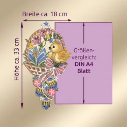 Eine dekorative Stickerei eines gelben Vogels in einem Korb mit bunten Blumen und Ostereiern ist neben einem lila Rechteck mit der Aufschrift "Größenvergleich: DIN A4 Blatt". Pfeile geben die Größe der Stickerei an: etwa 33 cm hoch und 18 cm breit.