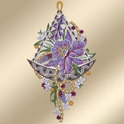 Fensterbild Orchidee Plauener Spitze vor einem Hintergrund