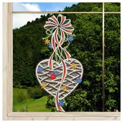 Spitzenbild Herz mit Schleife Beispielbild am Fenster